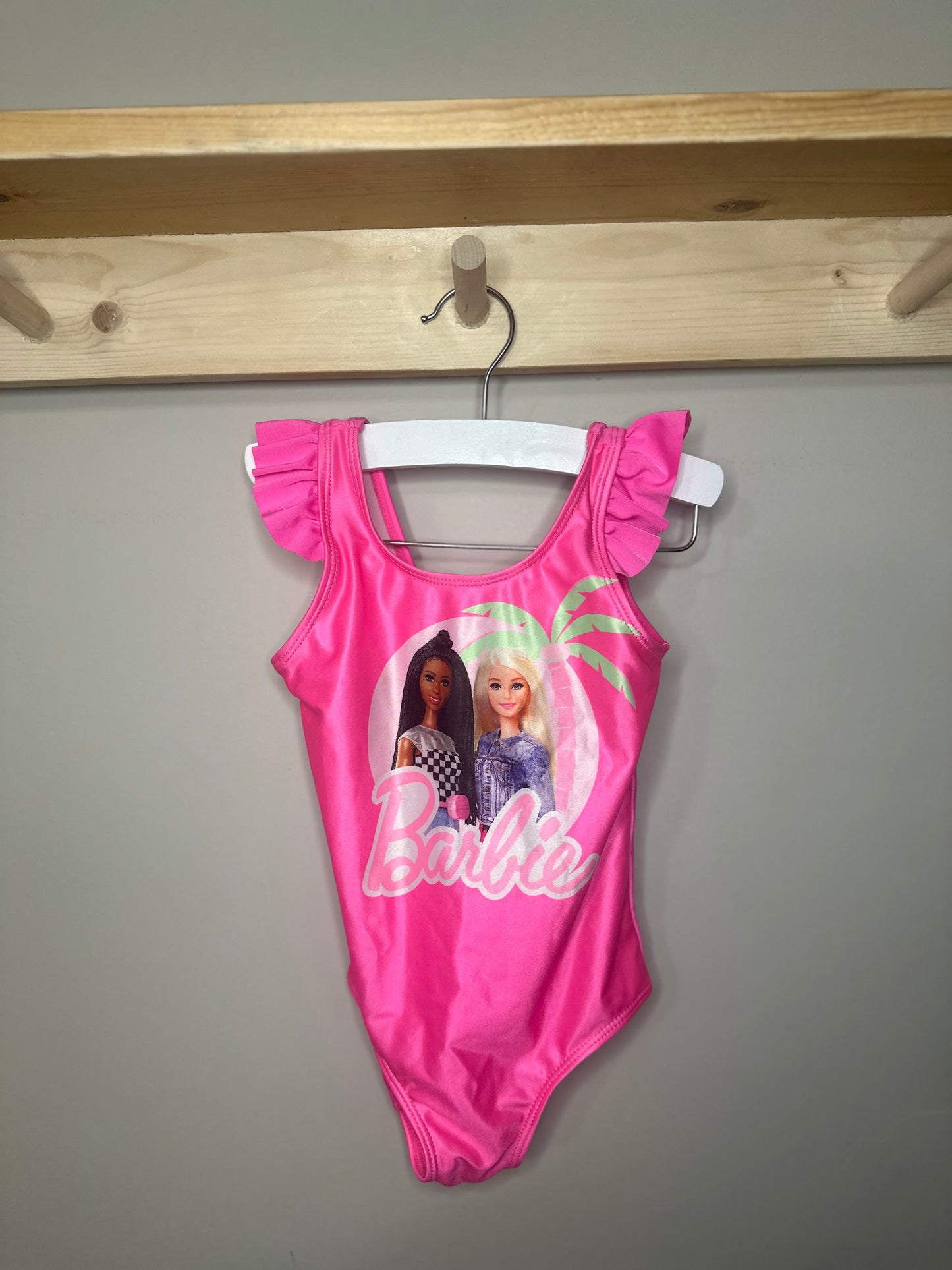 Characters | H&M Barbie | 3/4