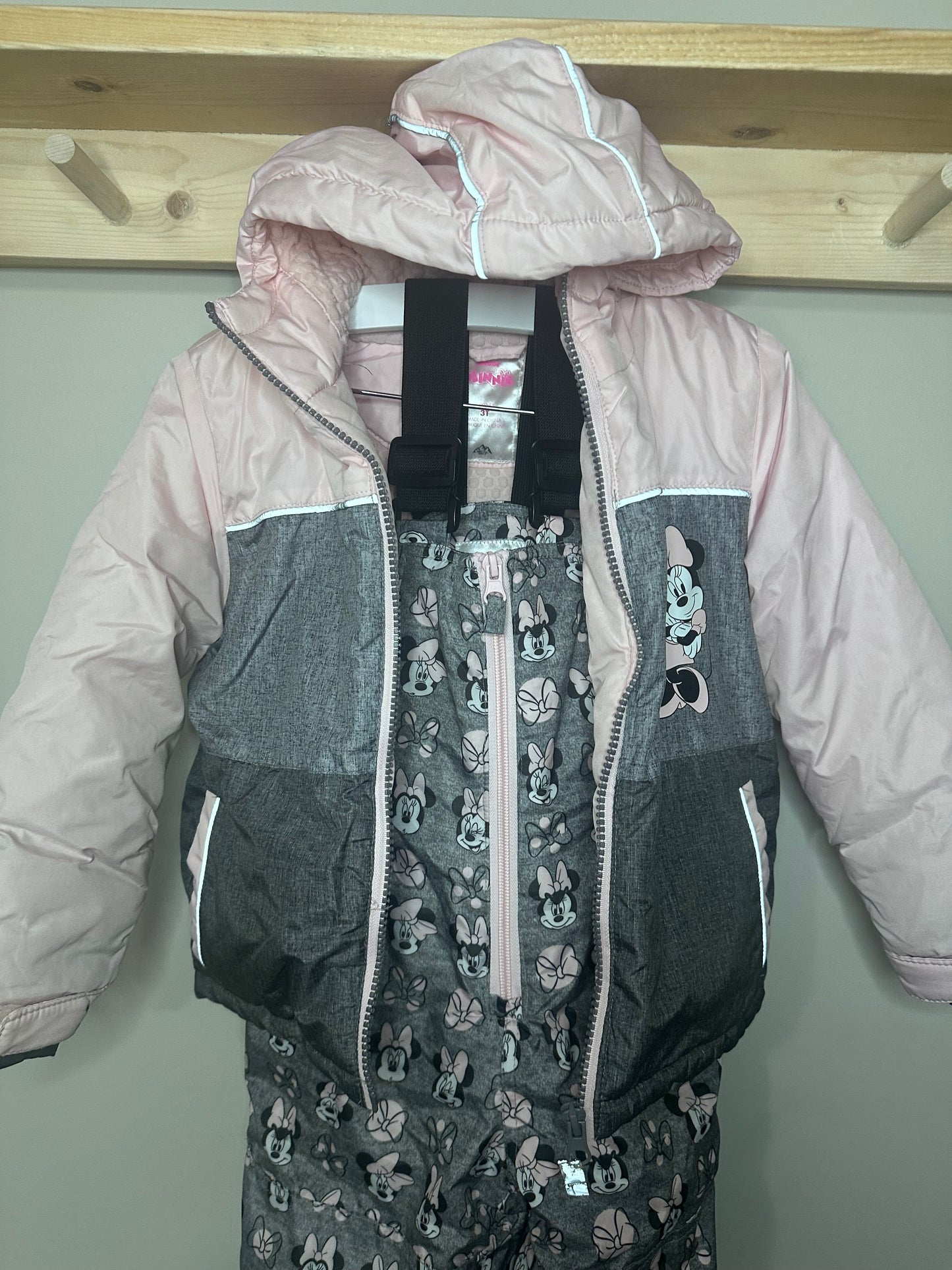 Characters | Minnie Mouse | 3T