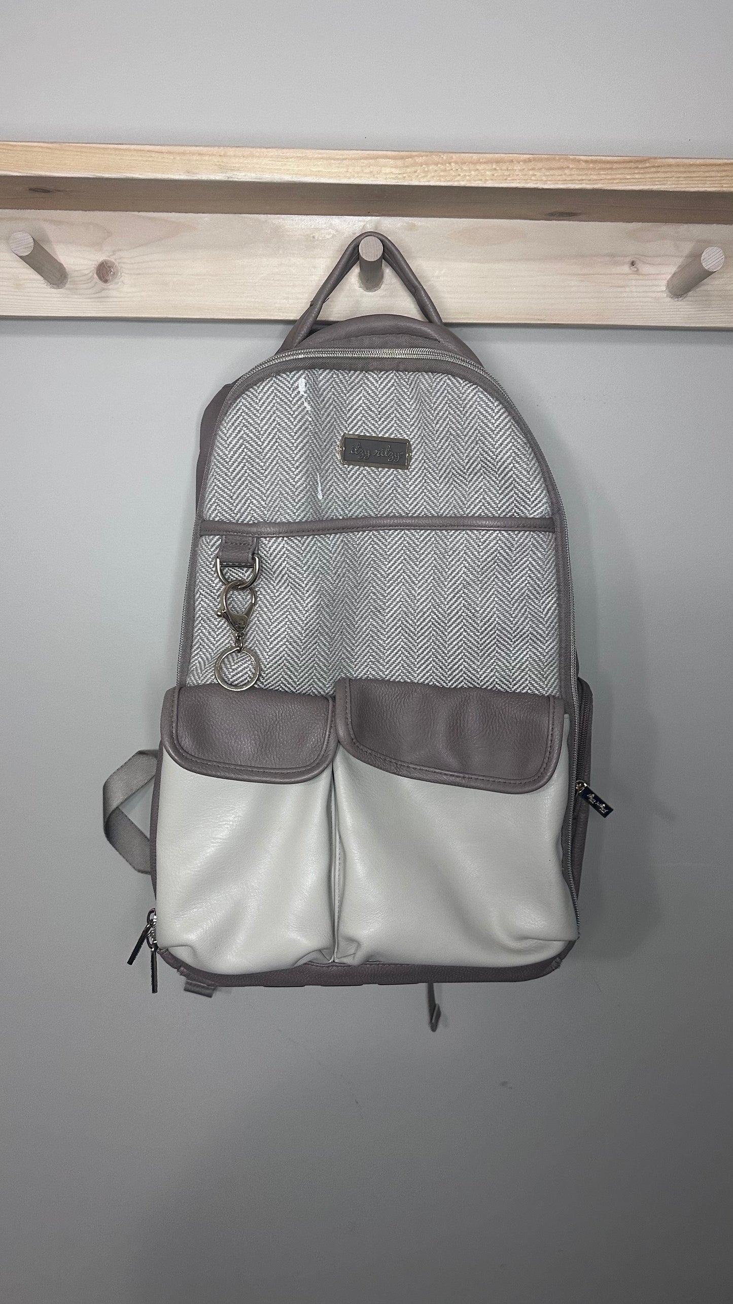 Itsy Ritzy Diaper Bag