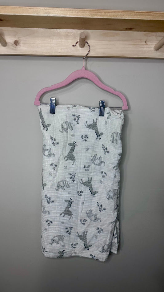 Lulujo Muslin Blanket