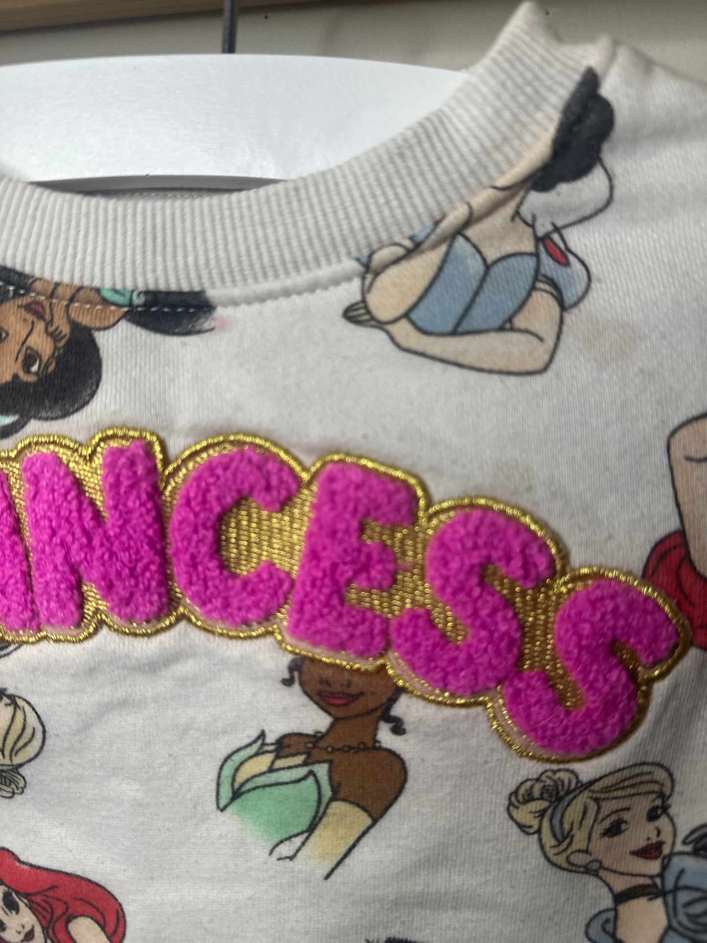 Characters | Disney | 3T