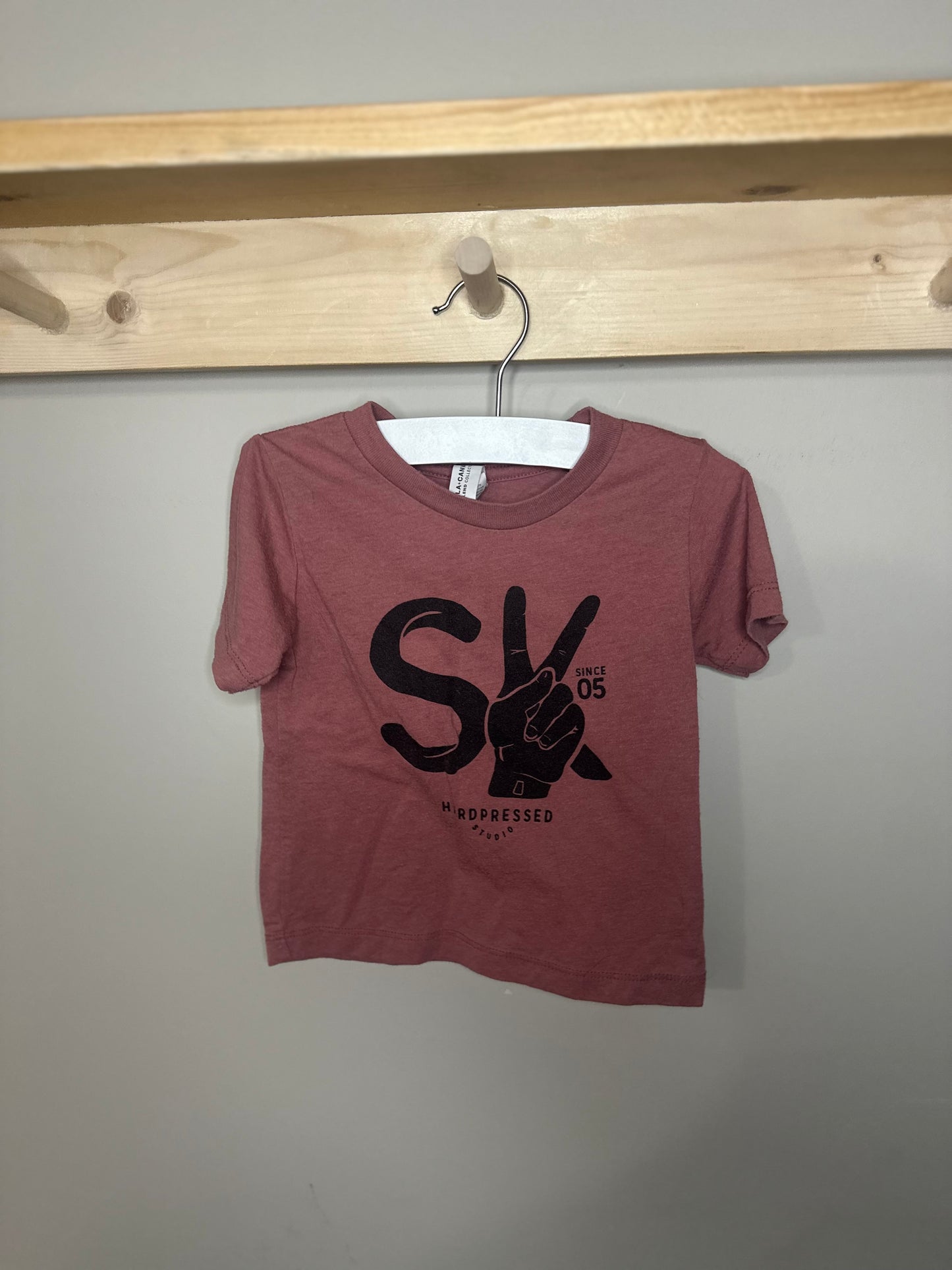 Hardpressed | 12-18m