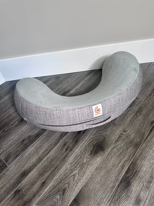 Ergobaby Nursing Pillow