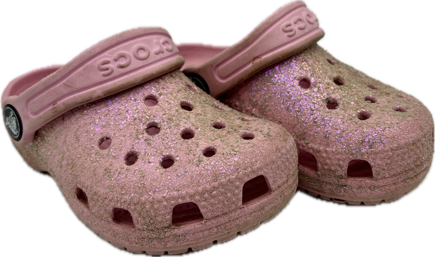 Crocs | 6